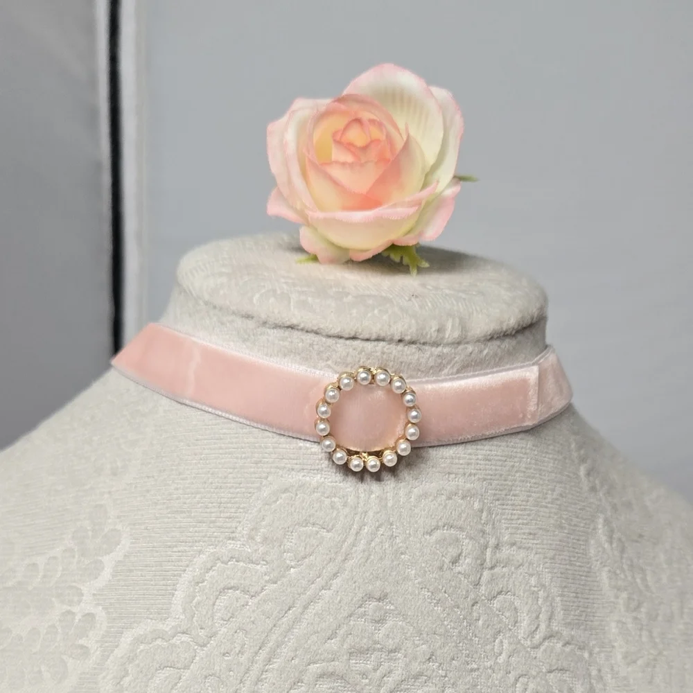 Pink Velvet Pearl Choker Necklace Romantic Coquette Feminine Soft Glam Summer